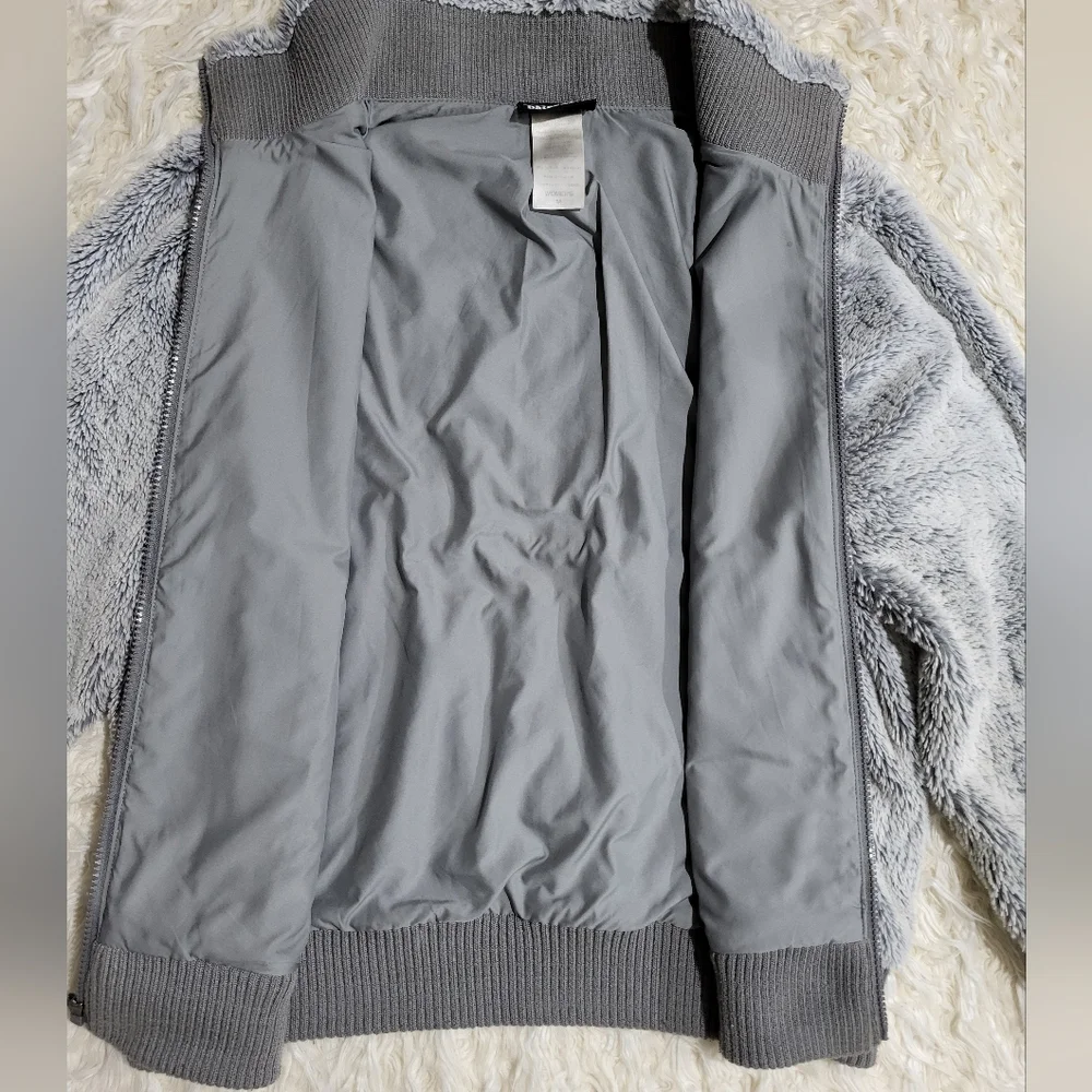 Patagonia Grey Women's Long Sleeve Full Zip Up Faux Fur Sweater Jacket Medium - Picture 5 of 9